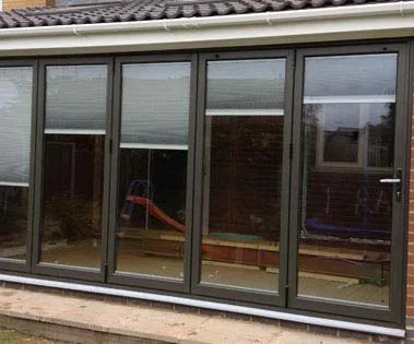 How to choose the right integral blinds for your bifold doors
