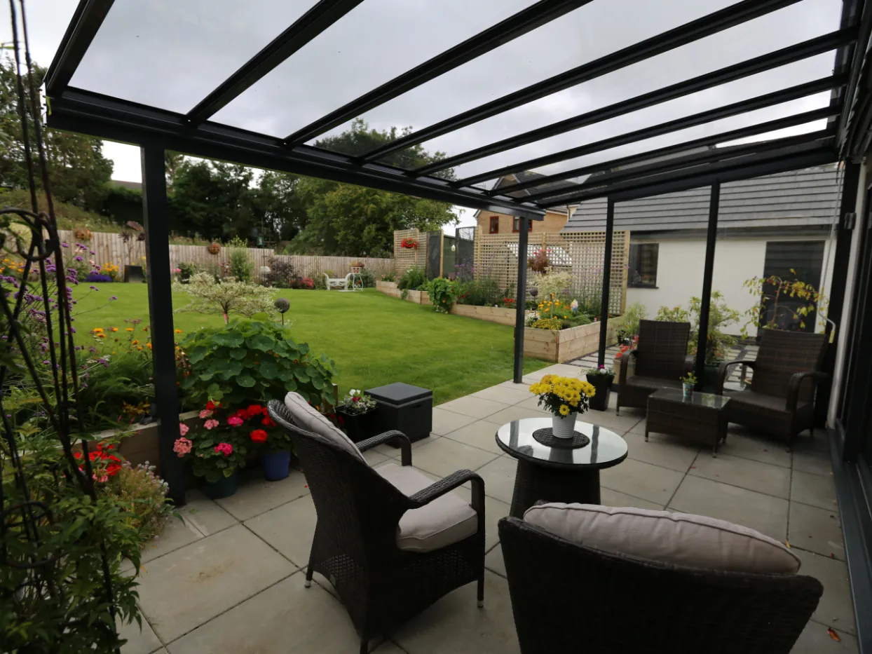 glass veranda in leicestershire 