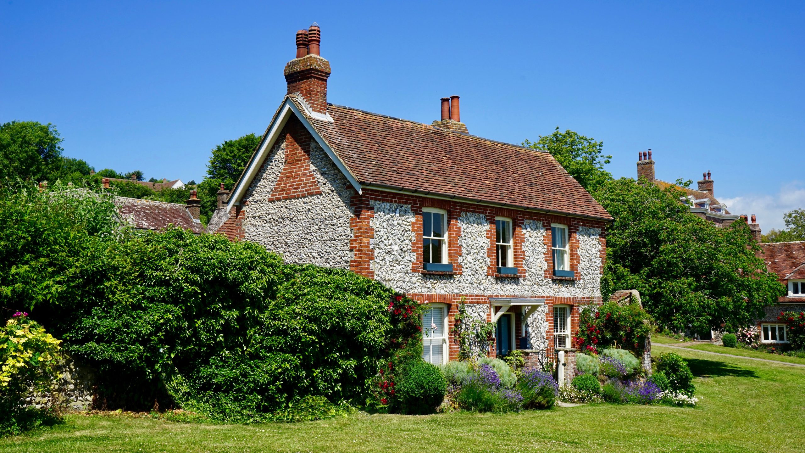 Countryside-bunglaow-with-new-windows